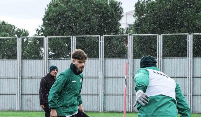 Bursaspor’da çalışmalar sürüyor