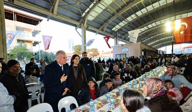 Büyükşehrin iftar bereketi Karşıyaka’ya taşındı