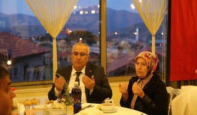 Çameli Belediyesi şehit, gazi ve yetim ailelerini iftarda ağırladı