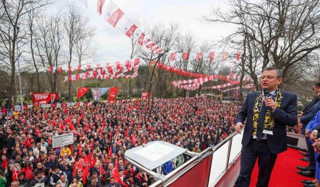 CHP Genel Başkanı Özgür Özel: “Kim ki dara düşmüştür babaevinin kapıları ardına kadar açıktır”