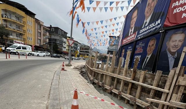 CHP’li Coşkun’dan rakip adaya kaldırım eleştirisi