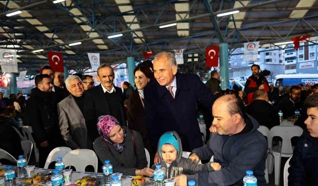 Denizli Büyükşehrin iftar bereketi Fatih’te yaşandı