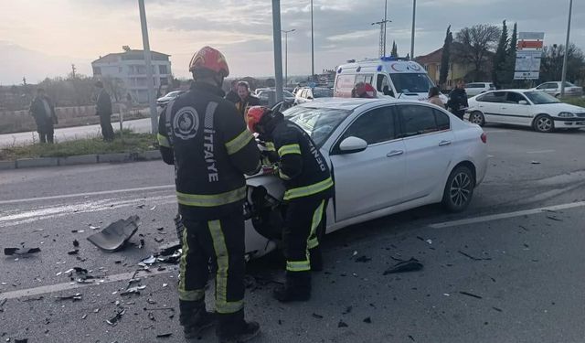 Denizli’de trafik kazası: 3 yaralı