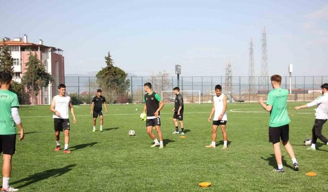 Denizlispor’un gençleri Keçiörengücü’ne sıkı hazırlanıyor