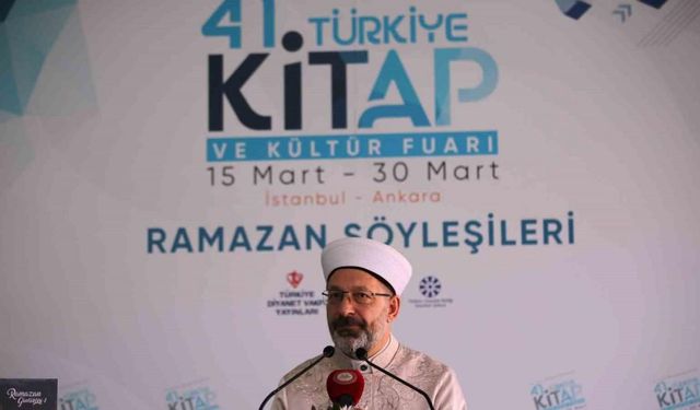 Diyanet İşleri Başkanı Erbaş, İstanbul’da söyleşi ve imza gününe katıldı