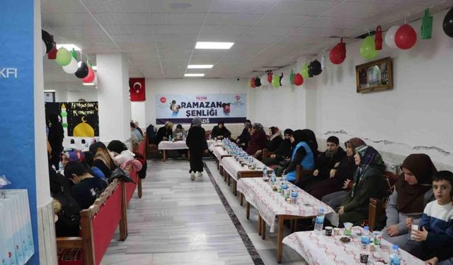 Elazığ’da ’İyilik Sofrası’ yetim çocuklar için kuruldu