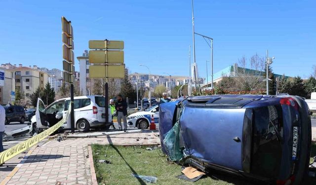 Elazığ’da trafik kazası: Önce araca ardından anne ve kızına çarptı