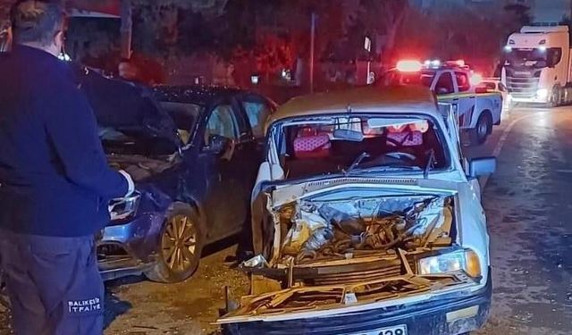 Erdek’te trafik kazası: 3 yaralı