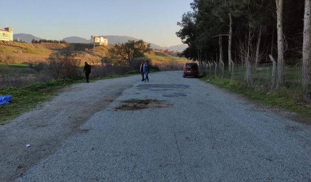 Eşi ile eski çalışanını silahla yaralayan koca tutuklandı