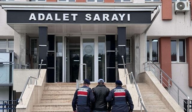 Eskişehir’de jandarma ekiplerince aranması bulunan 43 şahıs yakalandı