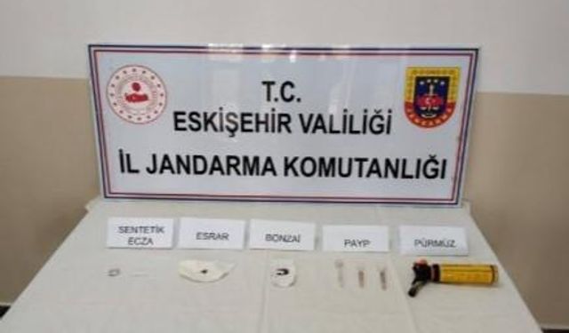 Eskişehir’de uyuşturucuya operasyonu yapan jandarma 16 şahsı yakaladı