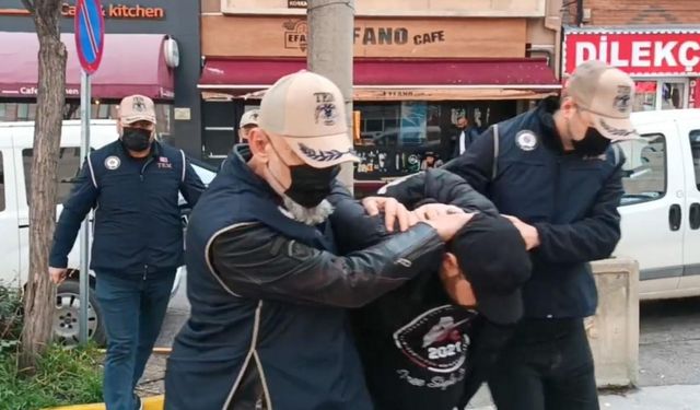 Faaliyetleri tespit edilen DEAŞ’li 4 örgüt mensubu polis tarafından yakalandı