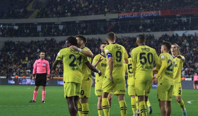 Fenerbahçe, deplasman serisini 14 maça çıkardı