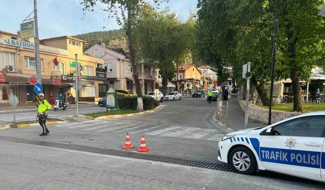 Fethiye’de seçim güvenliği nedeniyle yollar trafiğe kapatıldı