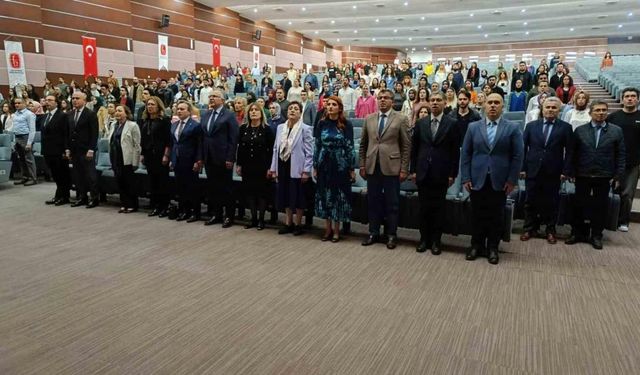 Hacettepe Üniversitesi Eğitim Fakültesi Dekanlığı Dijital Sergi uygulamalarını hayata geçirdi