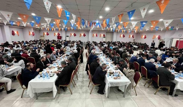 Hacılar iftar sofrasında buluştu