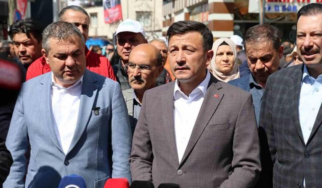 Hamza Dağ’dan Özgür Özel’e: “Seçim yaklaştıkça CHP’nin en kısa süreli genel başkanı olma korkusu var”