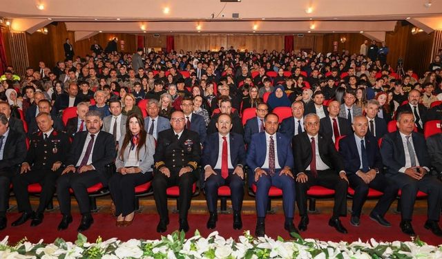 İstiklal Marşı’nın kabulünün 103. yıl dönümü Mersin’de kutlandı