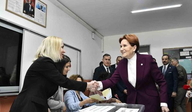 İYİ Parti lideri Akşener, oyunu Ankara’da kullandı