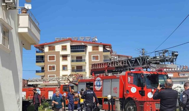 İzmaritten çıkan yangında evdeki anne ve çocukları itfaiye ekipleri kurtardı