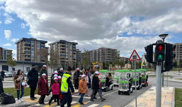 Jandarmadan özel çocuklara trafik eğitimi