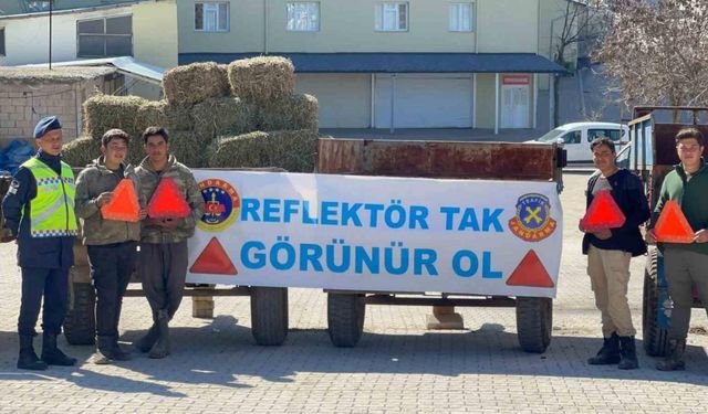 Jandarmadan traktör sürücülerine güvenli tarım eğitimi