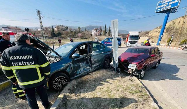 Karabük’te iki otomobil çarpıştı: 3 yaralı