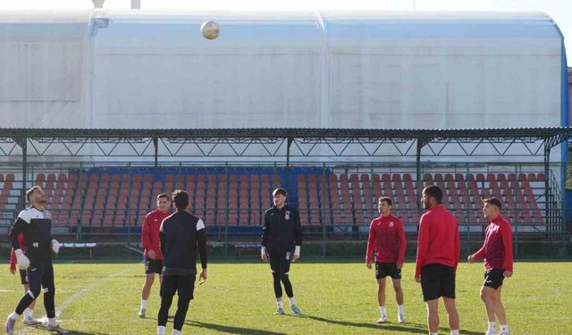 Kastamonuspor Teknik Direktörü Fırat Gül: “Takımımızın bütünlüğü bizlerin en büyük silahı"