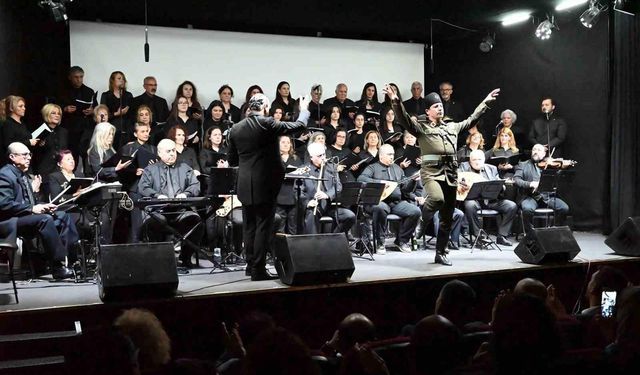 Kemer’de, Çanakkale şehitleri konserle anıldı