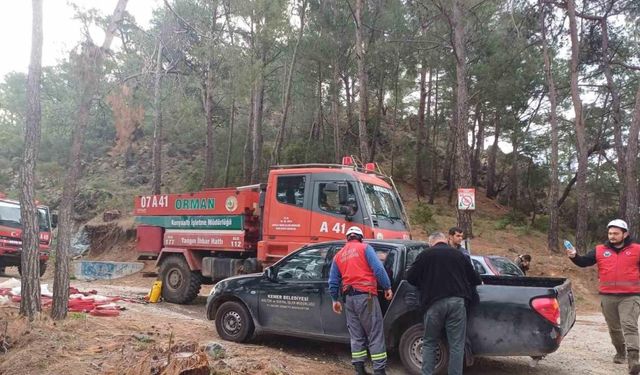 Kemer’de orman yangını büyümeden söndürüldü