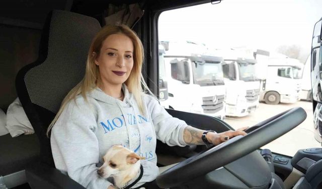 Köpeğiyle tonlarca yükle şehirler arası mekik dokuyor