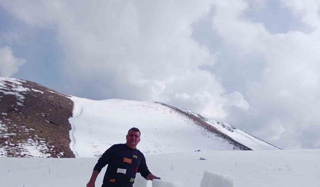 Kuraklık karcıları da olumsuz etkiledi; Madran Dağı’na kar düşmeyince Babadağ’a çıktılar