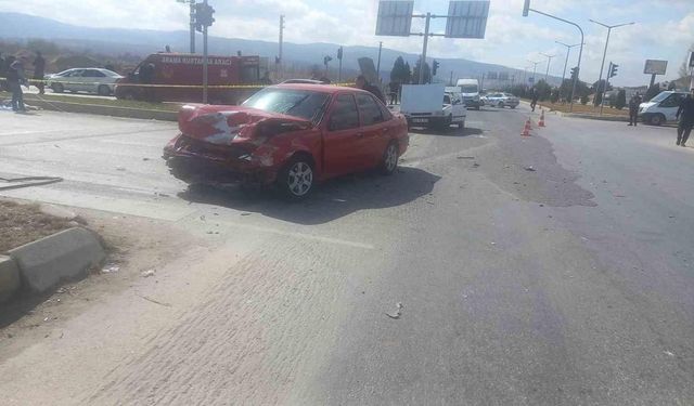 Kütahya Gediz’de trafik kazası: 3 ölü, 2 yaralı