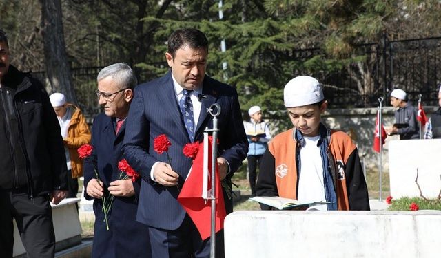 Kütahya’da 18 Mart Şehitleri Anma Günü ve Çanakkale Deniz Zaferi’nin 109. yıl dönümü gururla kutlandı