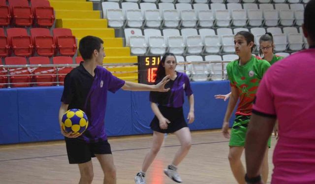 Kütahya’nın Tavşanlı ilçesinde korfbol turnuvası yapıldı