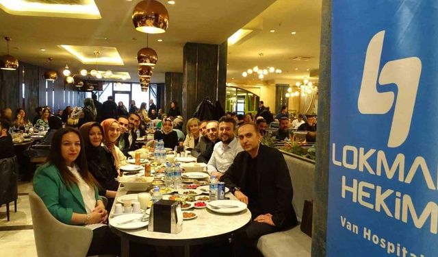 Lokman Hekim Hastaneleri personeli iftarda bir araya geldi