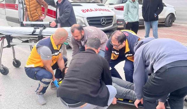 Manavgat’ta 3 araçlı zincirleme kaza: 2 yaralı