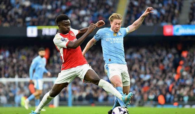 Manchester City - Arsenal maçında kazanan çıkmadı: Yeni lider Liverpool