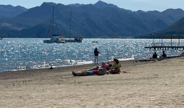 Marmarisliler baharın keyfini çıkarıyor