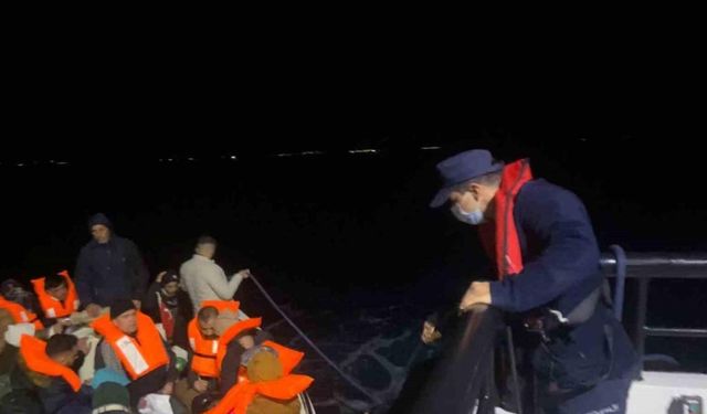 Marmaris’te 17 düzensiz göçmen yakalandı, 19’u kurtarıldı