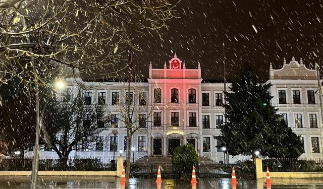 Mart ayında Bolu’da lapa lapa kar yağdı