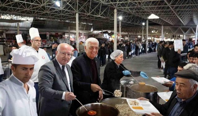 Menteşe Belediyesi’nden her gün 3 bin kişilik iftar yemeği