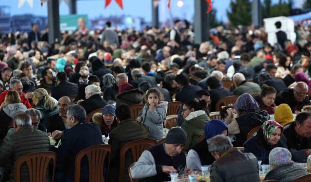 Merkezefendi’nin iftar sofrası Adalet Mahallesinde kuruldu