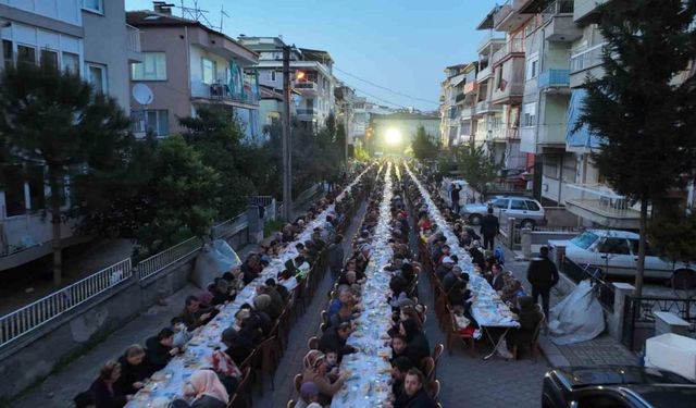 Merkezefendi’nin iftar sofrası Sırakapılar’da kuruldu