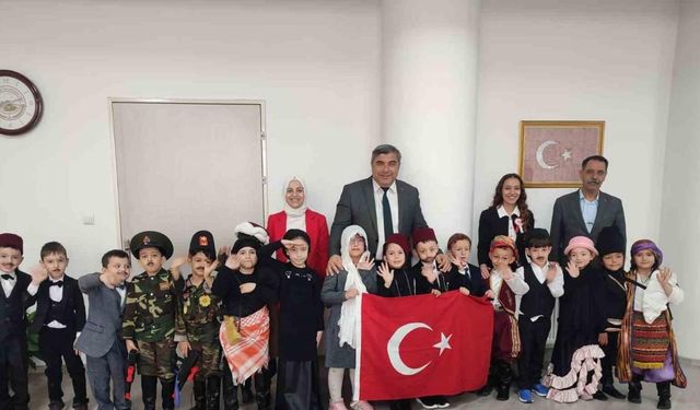 Minik öğrenciler Milli Mücadele dönemini hatırlattı