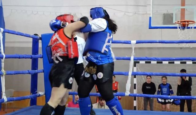 Muay Thai Şampiyonası 23 ilden 300 sporcunun katılımıyla Şanlıurfa’da başladı