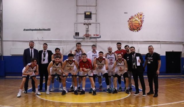 Nazilli Belediyespor Basketbol Takımı grubunu lider tamamladı.