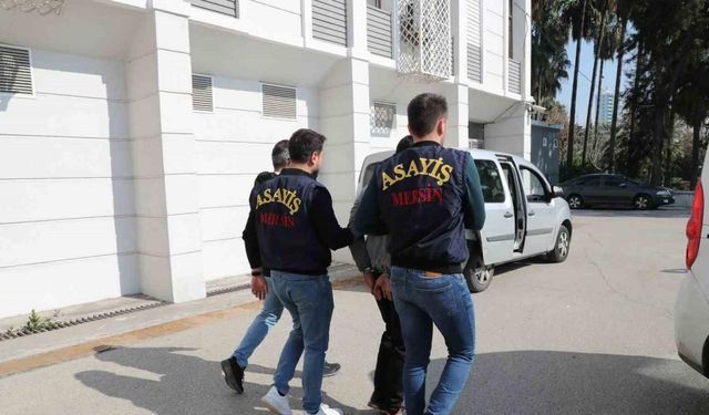 Oto hırsızı önce kameraya sonra polise yakalandı