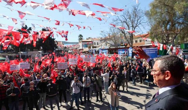 Özgür Özel mitingde atılan sloganı düzeltti: “Evladım o mesajı mı verdik?”