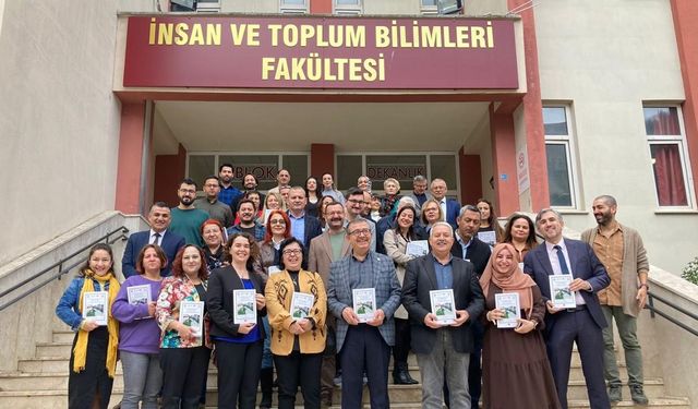 PAÜ İnsan ve Toplum Bilimleri Fakültesi kendi tarihini yazdı